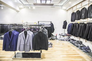 服裝工廠南遷促清倉，大興全場服飾50元起搶購熱潮